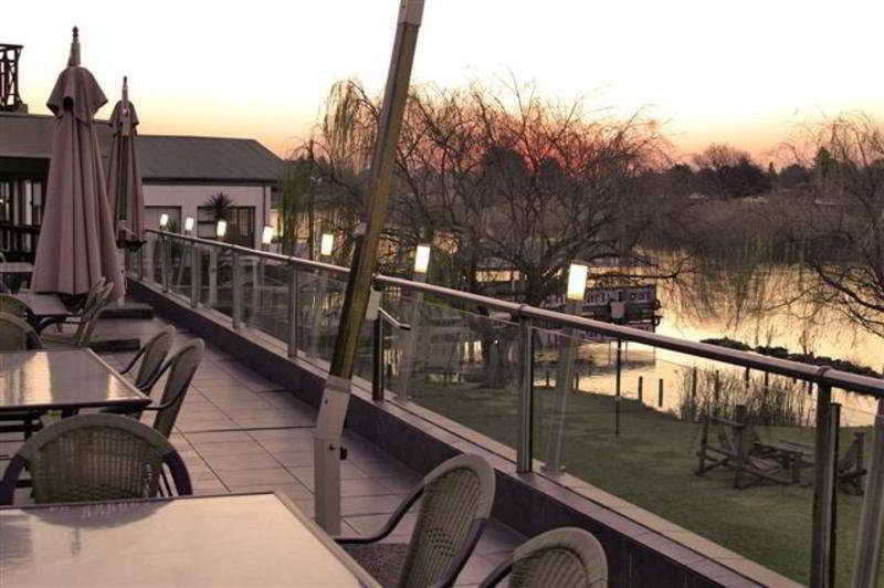 The Lakes Hotel & Conference Centre Benoni Exterior photo